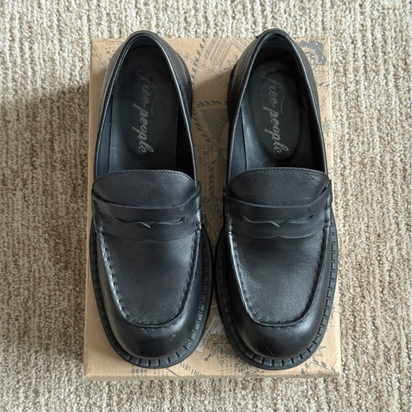 Free People Shoes - Free People Lyra Lug Sole Loafers